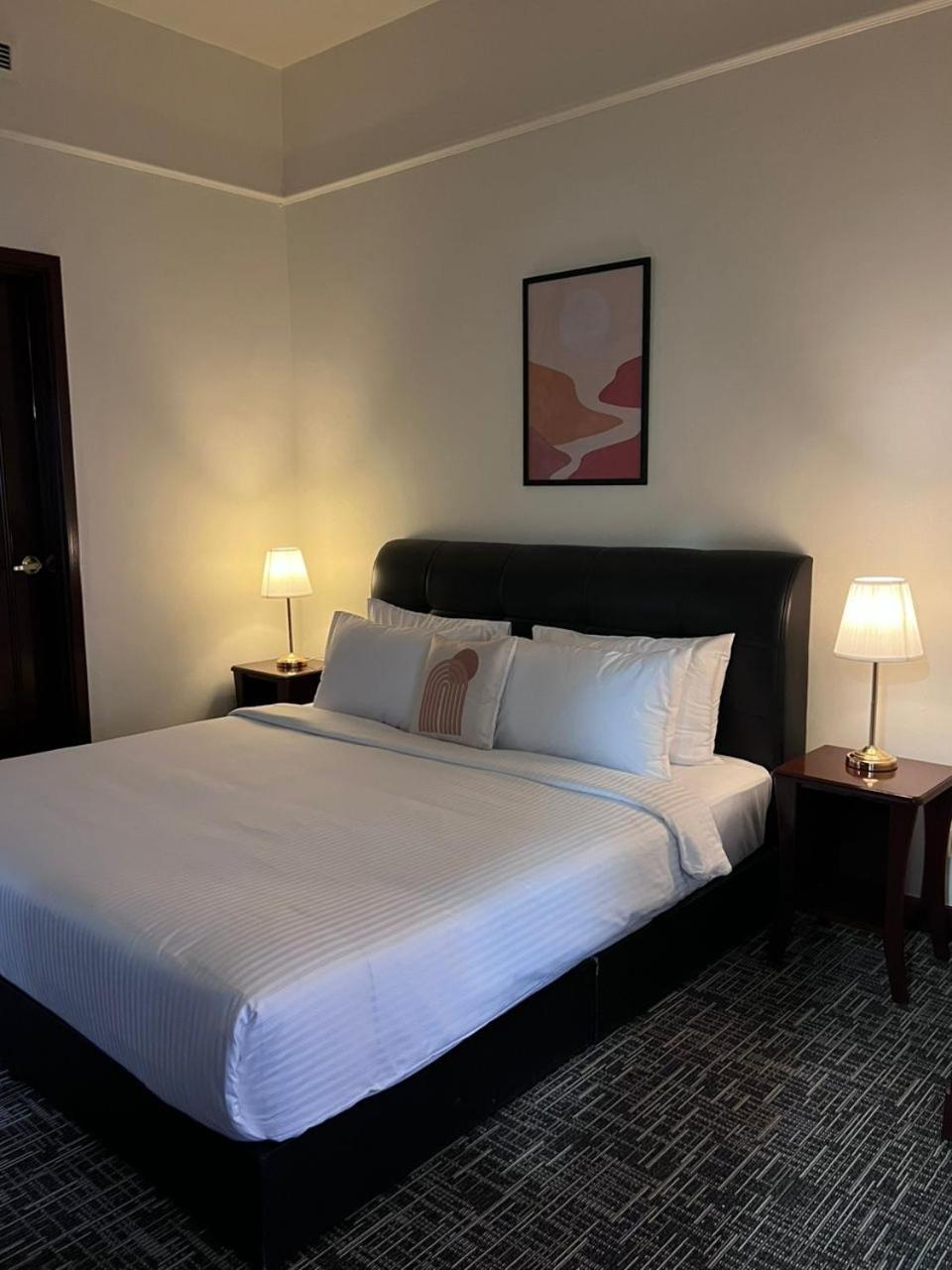 Luxhouz Suites At Times Square Kuala Lumpur Szoba fotó